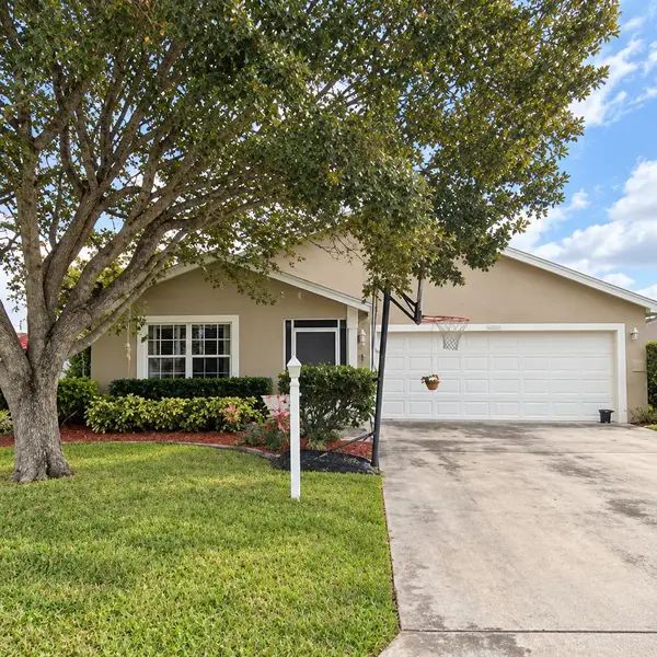 8920 SW Chrysler Circle, Stuart, FL 34997