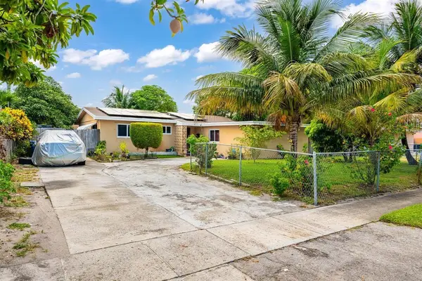 2651 NW 42nd Avenue Nw, Lauderhill, FL 33313
