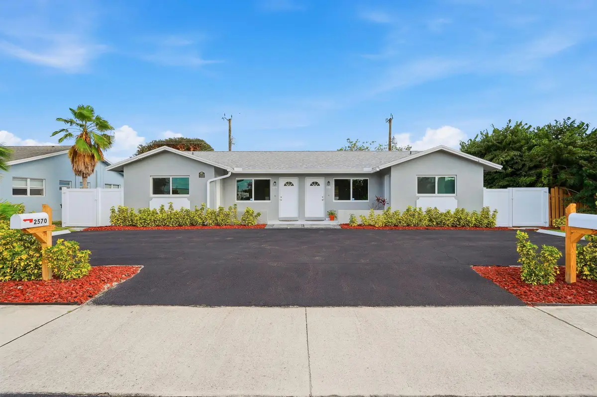 2550 N Dixie Highway, Boca Raton, FL 33431 - #1