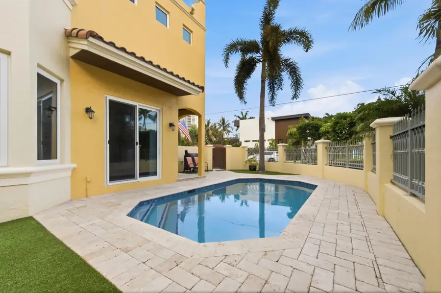 2601 NE 32nd Avenue, Fort Lauderdale, FL 33308 - #3