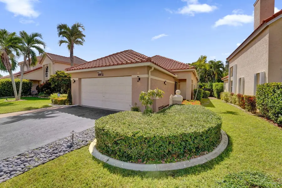 8932 S Lake Park Circle S, Davie, FL 33328 - #3