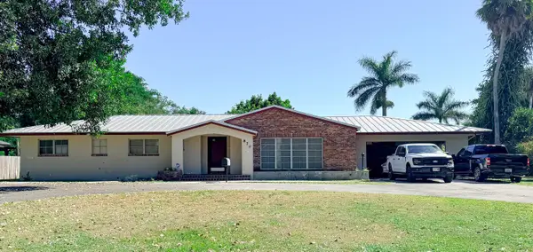 870 E Main Street, Pahokee, FL 33476