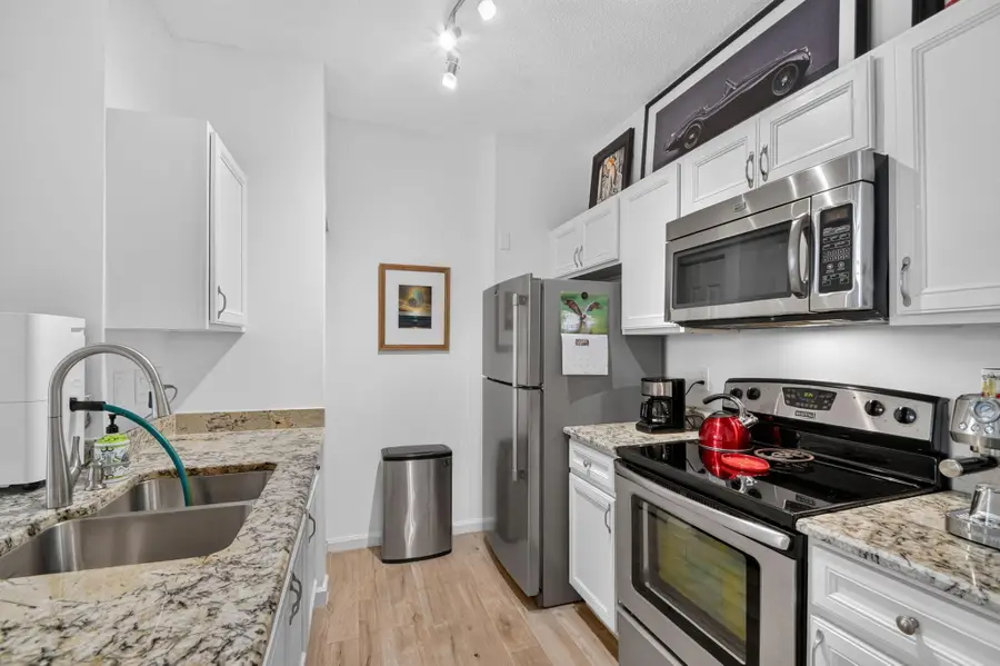 720 S Sapodilla Avenue #101, West Palm Beach, FL 33401 - #3