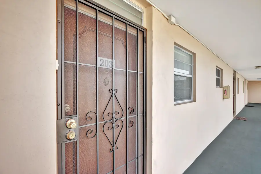 2800 NW 47th Terrace #203B, Lauderdale Lakes, FL 33313 - #2