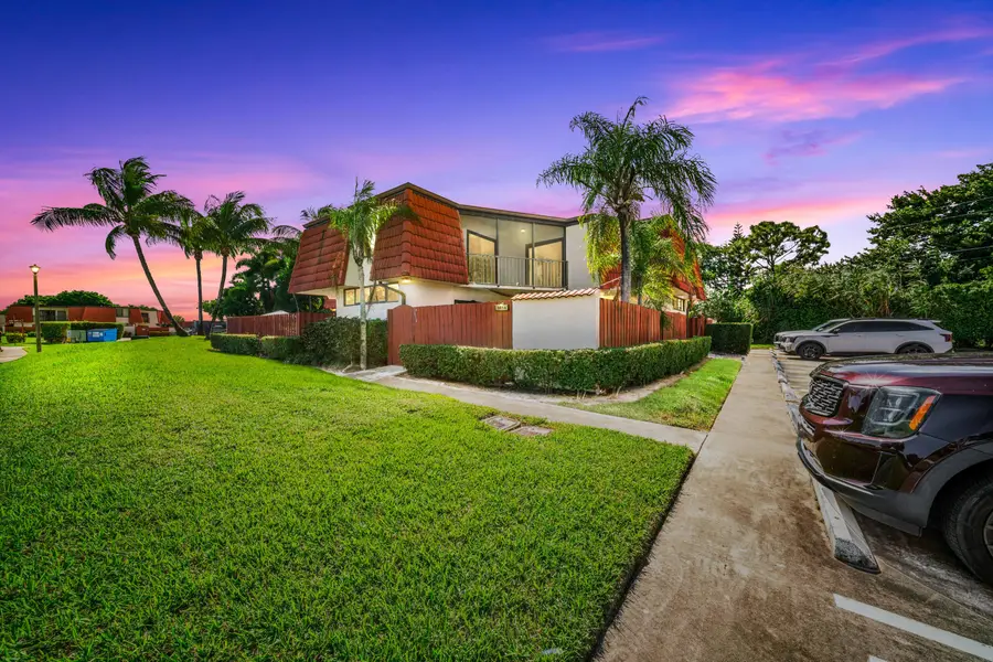3814 Victoria Drive, West Palm Beach, FL 33406 - #3