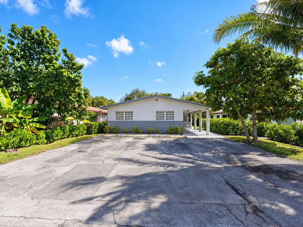 904 NE 10th Avenue, Pompano Beach, FL 33060 - #1