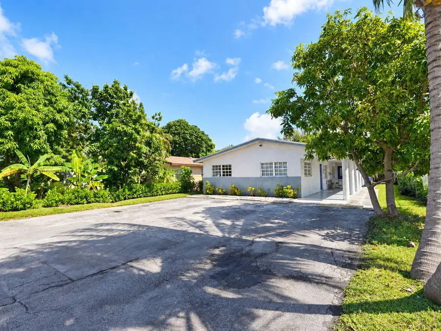 904 NE 10th Avenue, Pompano Beach, FL 33060 - #3