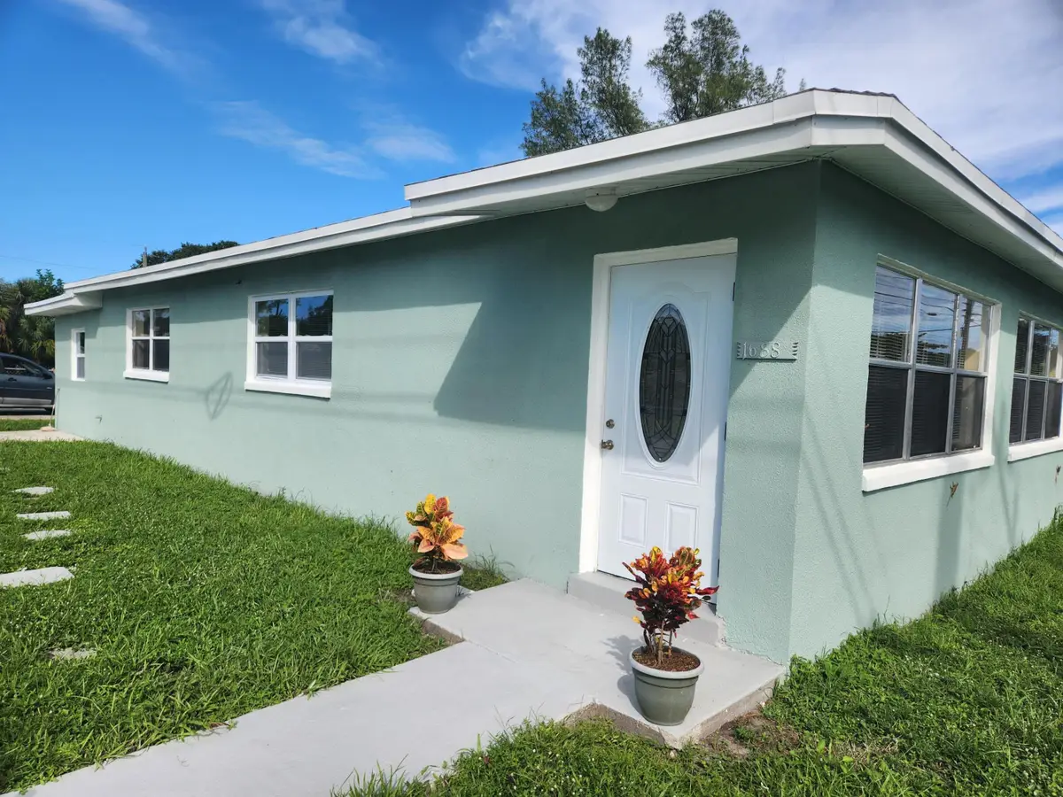 1688 W 10th Street, Riviera Beach, FL 33404 - #1