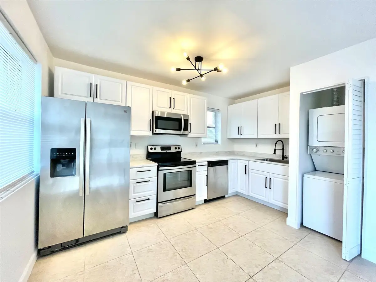 4071 N Dixie Highway #20, Oakland Park, FL 33334 - #1