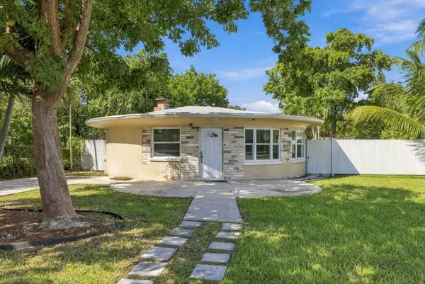 6100 Hayes Street, Hollywood, FL 33024