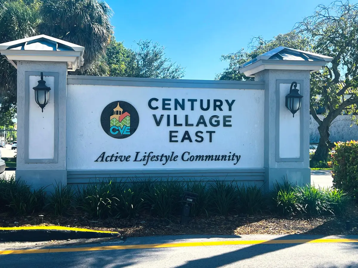 270 Newport R Drive #R, Deerfield Beach, FL 33442 - #1