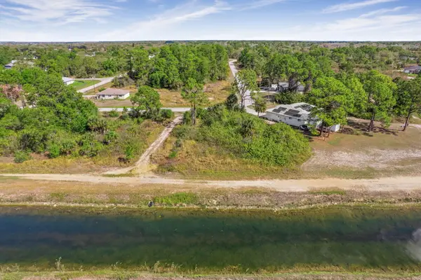 755 Longbow Lane, Lehigh Acres, FL 33972