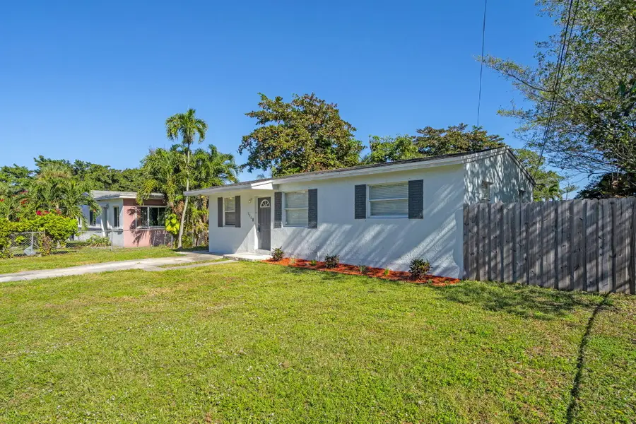 880 NW 33rd Terrace Nw, Lauderhill, FL 33311 - #3