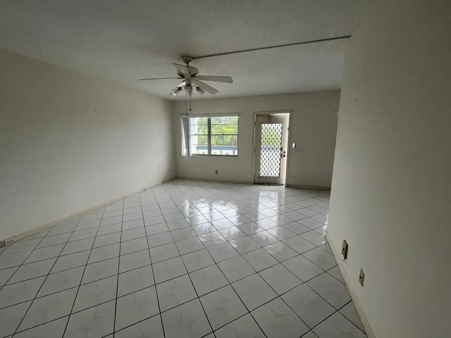 4006 Farnham N #4006, Deerfield Beach, FL 33442 - #2
