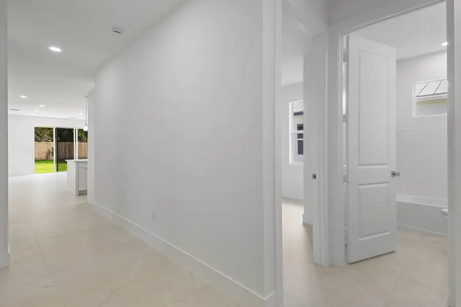4606 Hibiscus Avenue, West Palm Beach, FL 33417 - #2
