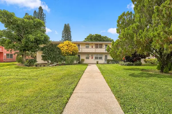 86 Sheffield D, West Palm Beach, FL 33417