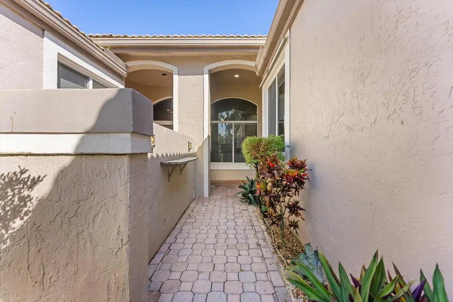 5375 Monterey Circle #D, Delray Beach, FL 33484 - #3
