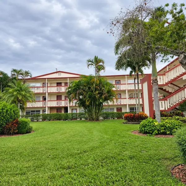 233 Brighton F #233, Boca Raton, FL 33434