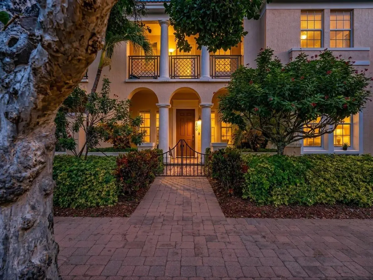 790 NW 83rd Lane, Boca Raton, FL 33487 - #1
