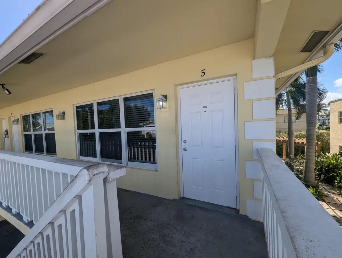 2120 NE 42nd Court #5, Lighthouse Point, FL 33064 - #1