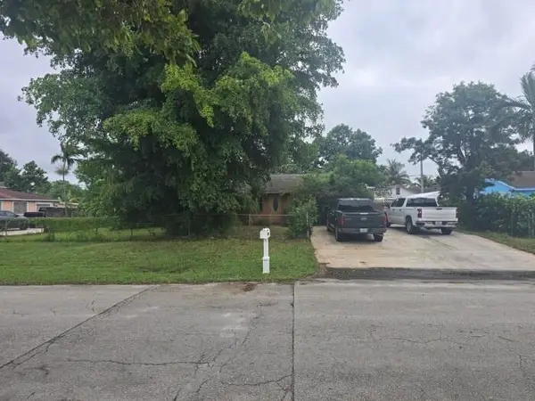 4758 Clinton Boulevard, Greenacres, FL 33463