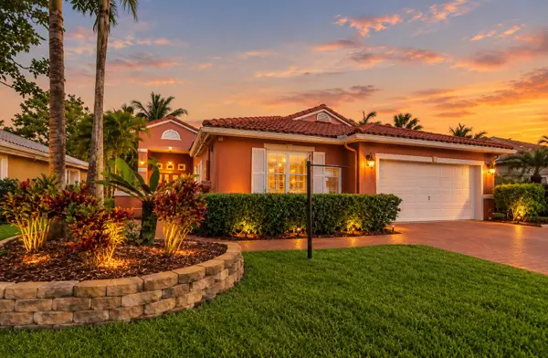 363 SW 161st Avenue, Pembroke Pines, FL 33027