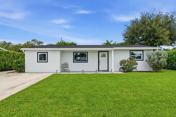 19145 SE Mayo Drive, Jupiter, FL 33469