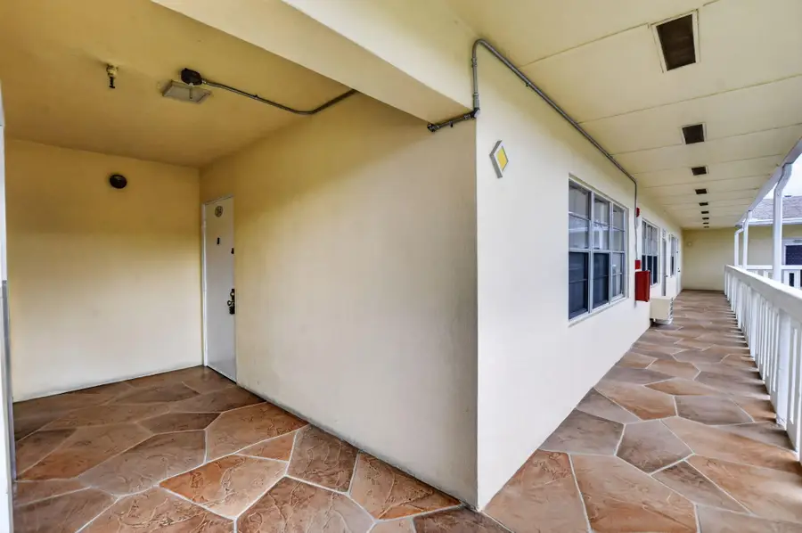 204 Dorset E, Boca Raton, FL 33434 - #2