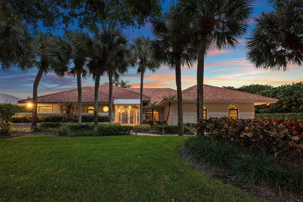 10126 SE Royal Tern Way, Jupiter, FL 33469