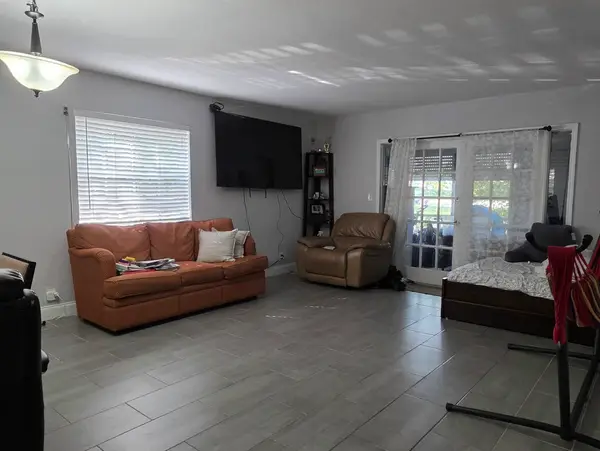 7556 Stirling Road #117, Davie, FL 33024