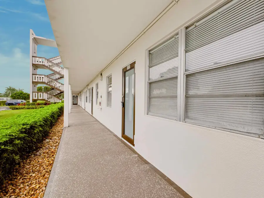 1031 Hythe B, Boca Raton, FL 33434 - #3