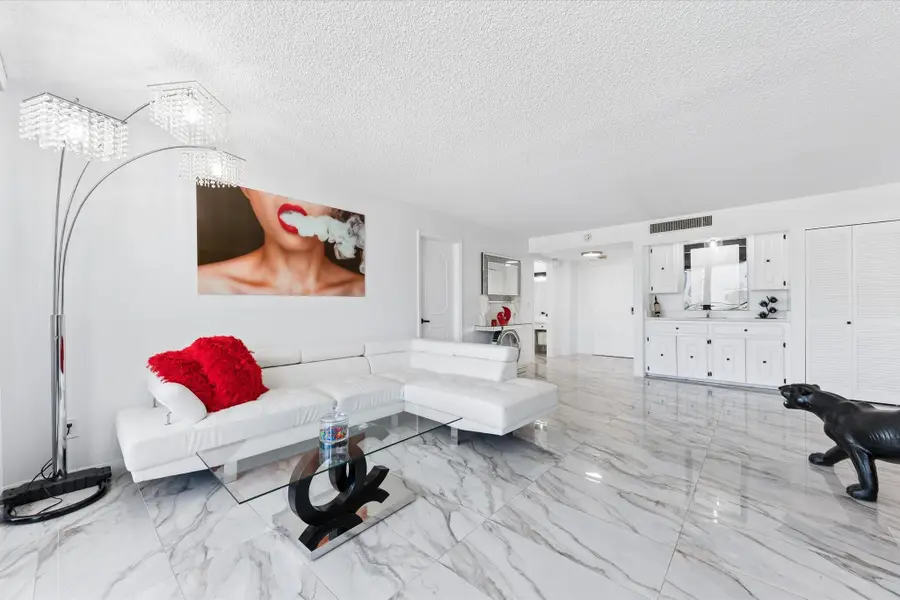 3589 S Ocean Boulevard #403, South Palm Beach, FL 33480 - #3