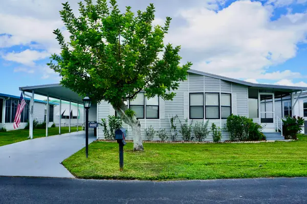4687 SE Copperwood Terrace, Stuart, FL 34997