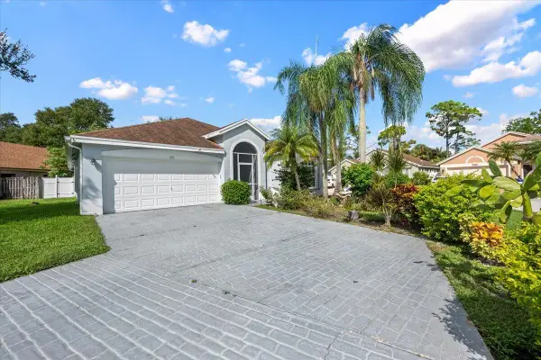 127 Saratoga Boulevard E, Royal Palm Beach, FL 33411