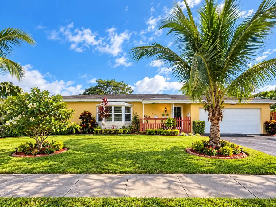 8601 NW 20th Court, Sunrise, FL 33322 - #2