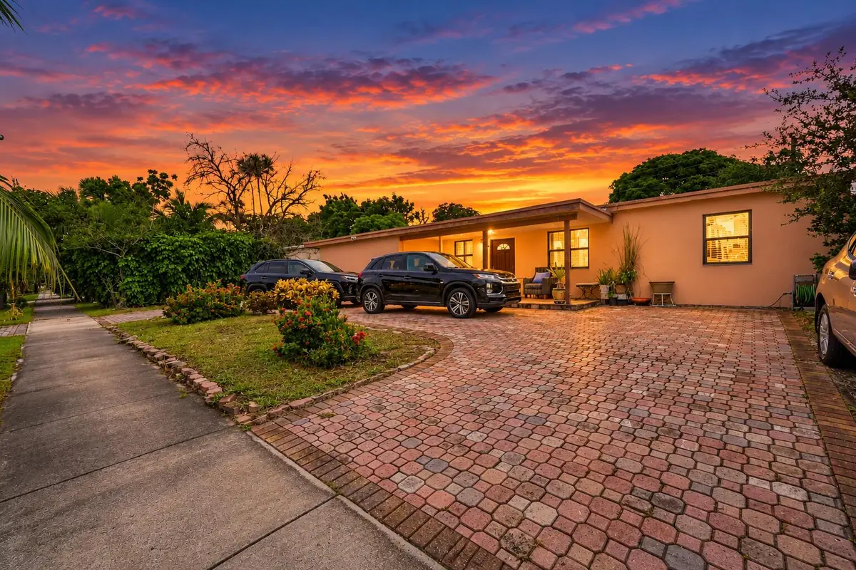 4972 NE 14th Avenue, Pompano Beach, FL 33064 - #1