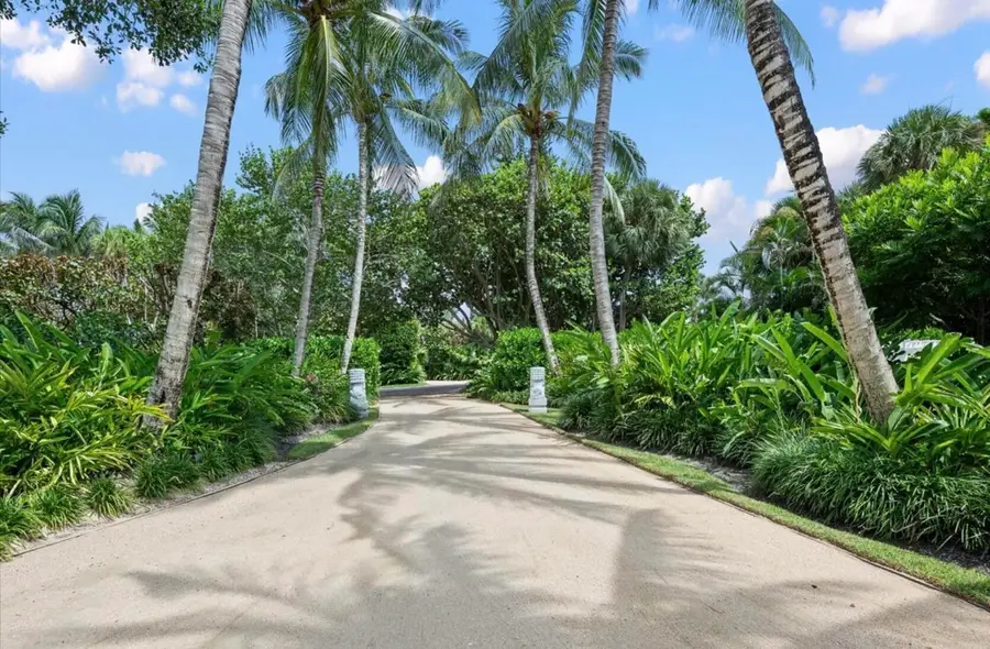 426 S Beach Road, Hobe Sound, FL 33455 - #2