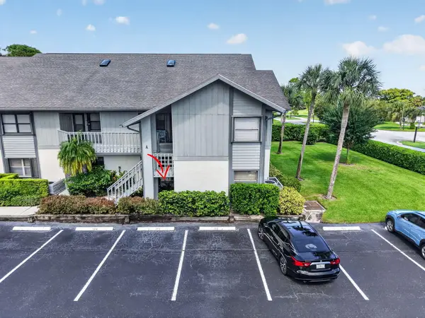 6295 SE Charleston Place, Hobe Sound, FL 33455
