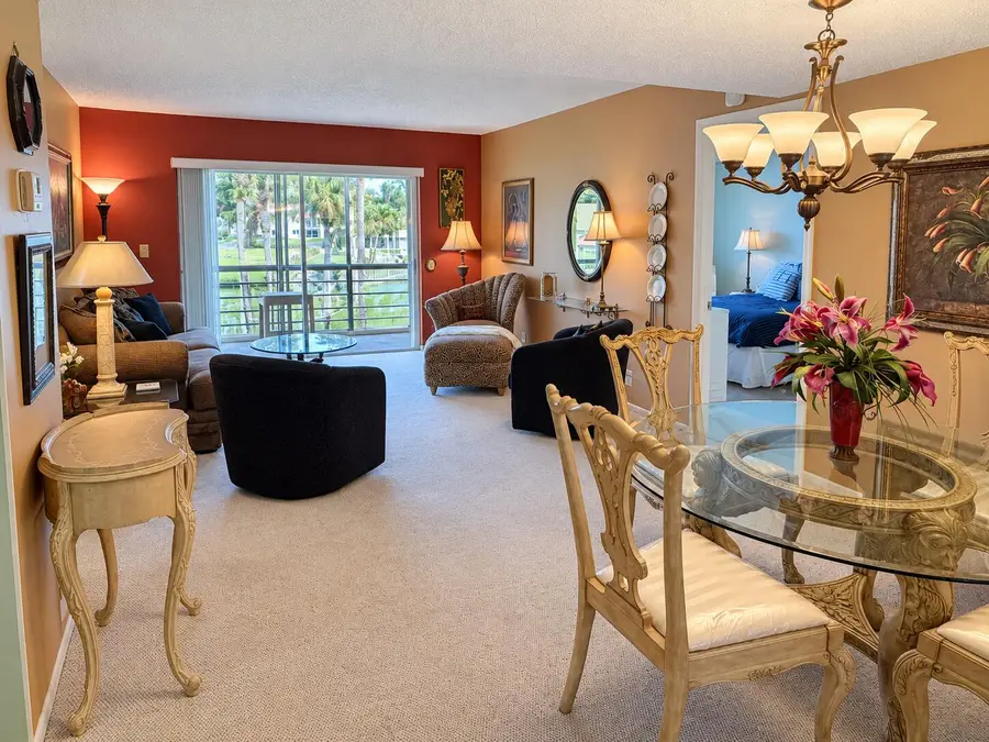 112 Lake Dora Drive, West Palm Beach, FL 33411 - #3