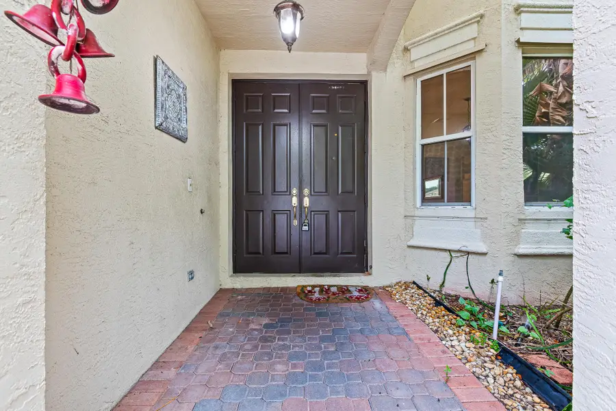 4904 SW 164th Avenue, Miramar, FL 33027 - #2