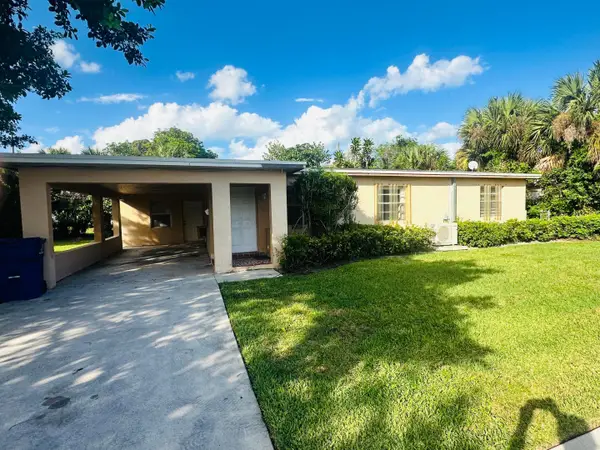 1572 W 10th Street, Riviera Beach, FL 33404