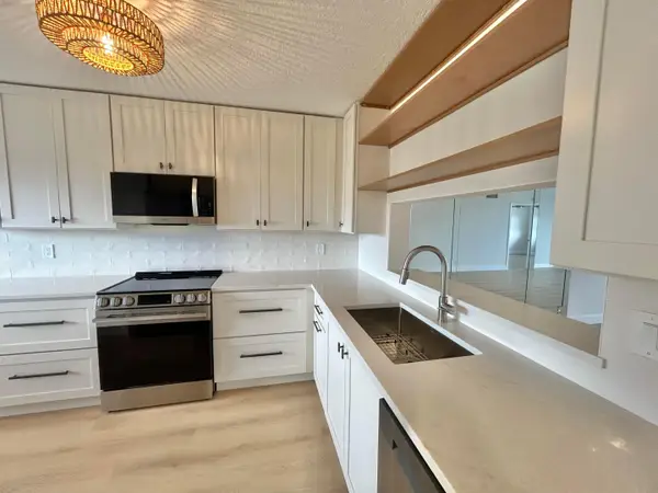 4725 Lucerne Lakes Boulevard E #413, Lake Worth, FL 33467