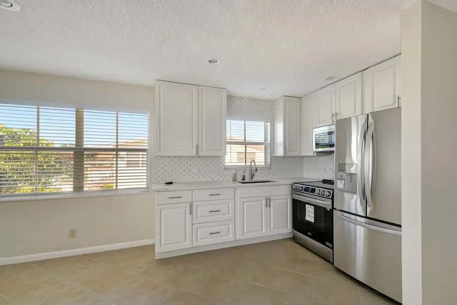 152 Chatham G, West Palm Beach, FL 33417 - #3