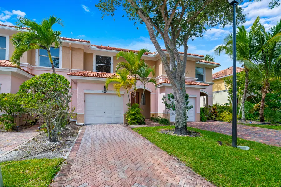 2410 Seminole Palms Drive, Greenacres, FL 33463 - #2