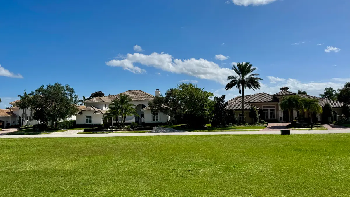 121 SE Rio Casarano, Port Saint Lucie, FL 34984 - #1