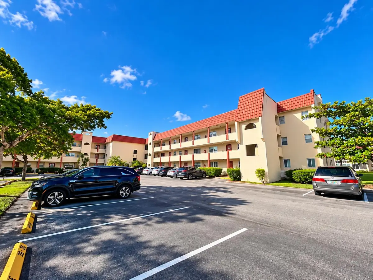 8040 N Sunrise Lakes Drive N #106, Sunrise, FL 33322 - #1