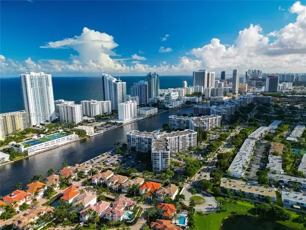1000 Parkview Drive #206, Hallandale Beach, FL 33009