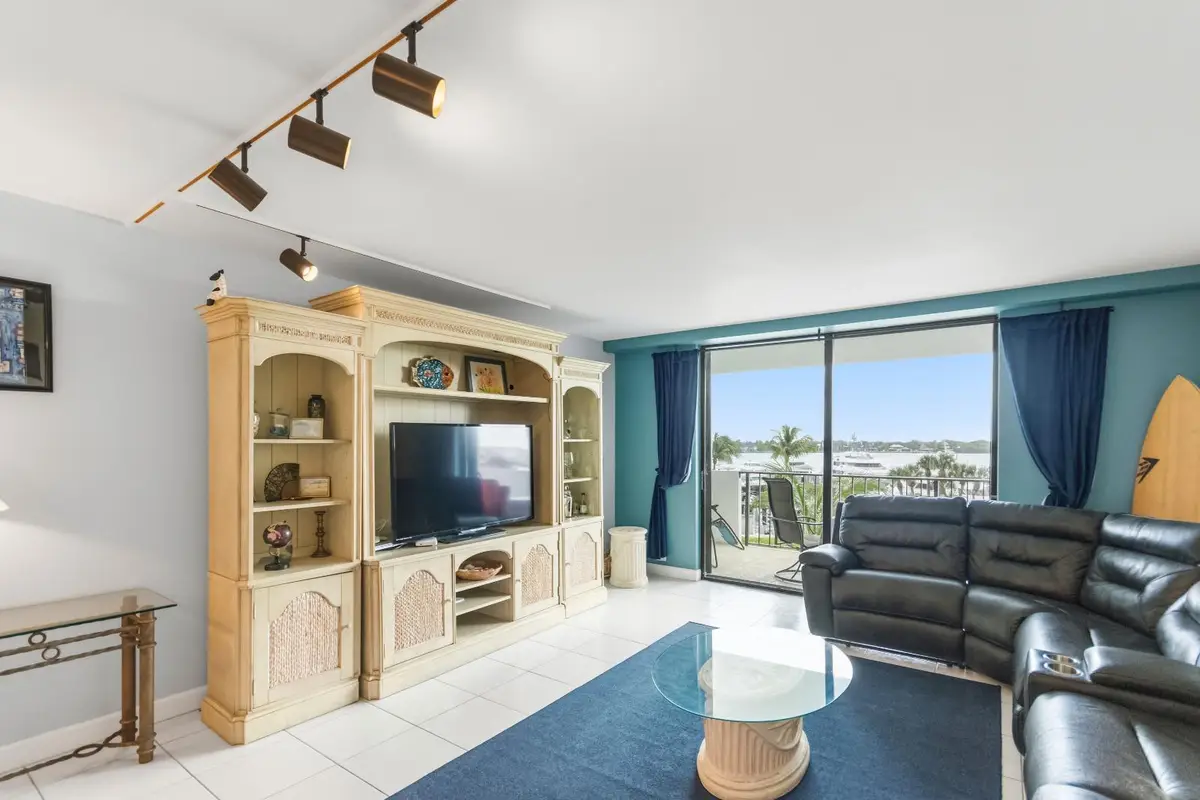 1200 Marine Way #203, North Palm Beach, FL 33408 - #1