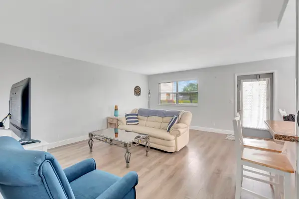65 Monaco B Way #65, Delray Beach, FL 33446