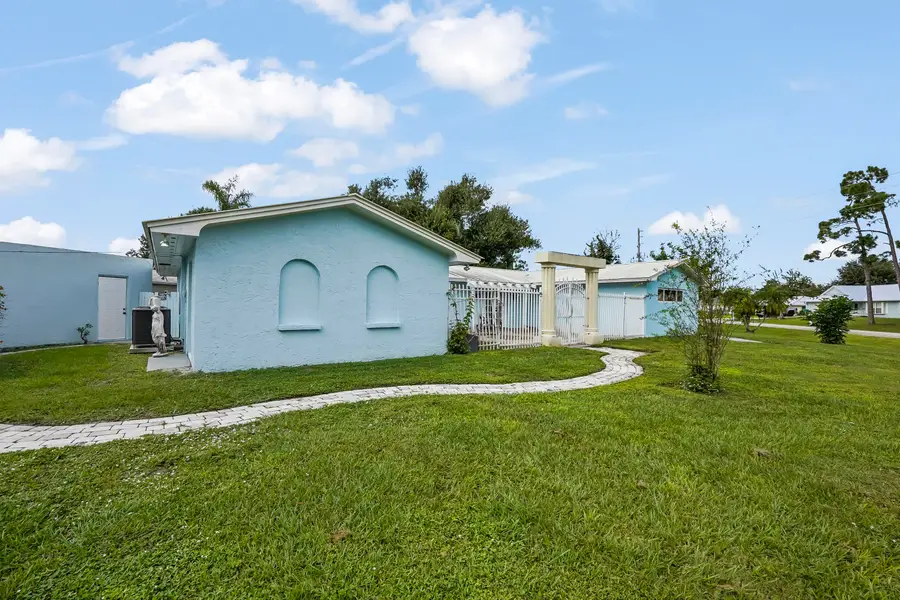 5917 Eastwood Drive, Fort Pierce, FL 34951 - #3
